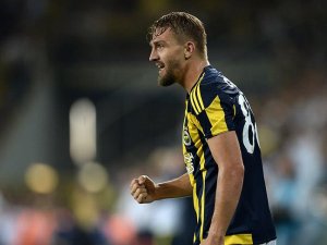 Fenerbahçe'den Alves ve Caner'e veda
