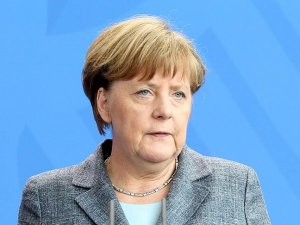 Almanya Başbakanı Merkel'den ilk açıklama