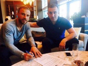 Meha resmen Al-Nassr'da