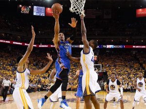 Warriors seriye tutundu