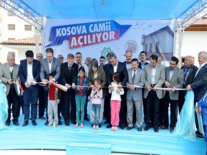 Kosova Camii hizmete açıldı