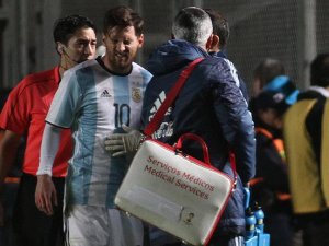 Messi milli maçta sakatlandı