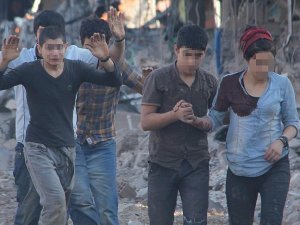 Nusaybin'de teslim olan 24 terörist tutuklandı