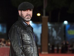 Cantona’dan Deschamps’a ırkçılık suçlaması