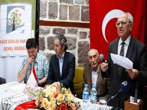 'Başkanlık sisteminden önce Siyasi Partiler Kanunu değiştirilmeli'