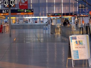 Köln-Bonn Havalimanı'nda güvenlik alarmı
