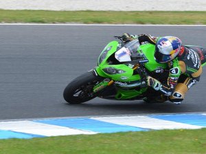 Kenan Sofuoğlu Kawasaki ile sözleşme yeniledi
