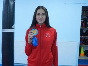 İrem babasından 'Yaman' çıktı