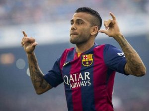 Alves Juventus'a transfer oluyor