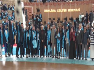 NEÜ Sosyal ve Beşeri Bilimler Fakültesi ilk mezunlarını verdi