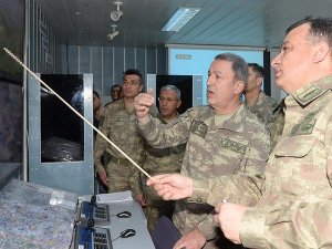 Genelkurmay Başkanı operasyon bölgelerine gitti