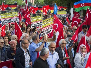 Almanya'daki Türklerden Ermeni tasarısına tepki