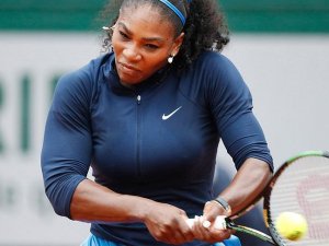 Serena Williams çeyrek finale yükseldi