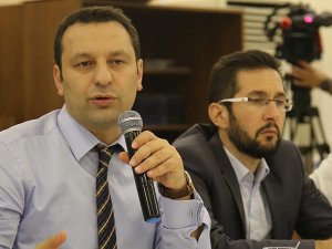 Avrupa'daki mülteci kampları hakkındaki rapor basınla paylaşıldı