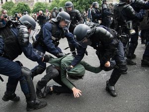 Paris'te EURO 2016 alarmı