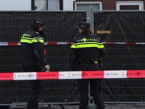 Rotterdam tren istasyonunda bomba paniği