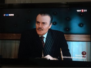Necip Fazıl Tayyip Erdoğan'ı şiir okumaya çağırdı