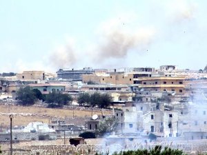 Halep'e hava saldırısı: 8 ölü