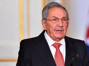 Küba'dan Venezuala'ya destek