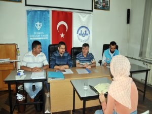 Diyanet Vakfı 80 ülkede 2 bin 100 öğrenci ile eğitim mülakatı yapıyor