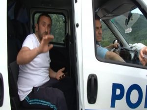 Hayatını ağaç dallarına borçlu