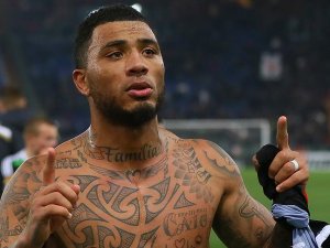 Colin Kazım Coritiba yolunda