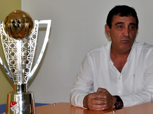 Elmastaş: "Bursaspor'dan futbolcu kiralayabiliriz"