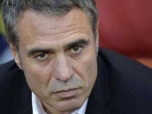 Ersun Yanal Emenike'yi Trabzonspor'a çağırdı