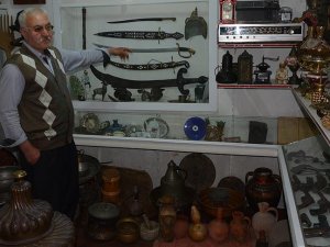 Babasından kalan eşyalarla müze oluşturdu