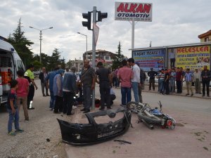 Ilgın'da otomobille motosiklet çarpıştı: 2 yaralı