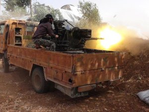 Suriyeli muhalifler Mari üzerindeki DAEŞ-PYD kuşatmasını kırdı