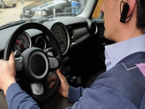 Trafikte telefon elde olmasa bile tehlikeli