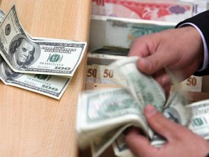 Dolar/TL bir ayın en düşüğünü gördü