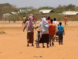Somali, Dadaab kampındaki vatandaşlarına kucak açtı