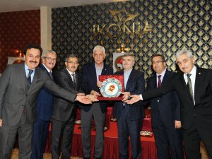 Başkan Akyürek’e “spora katkı” ödülü