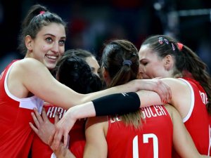 Milli voleybolcular Belçika karşısında