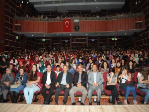 Akşehir'de "Bozkır'ın Sırrı Türk Peygamber’ paneline yoğun ilgi