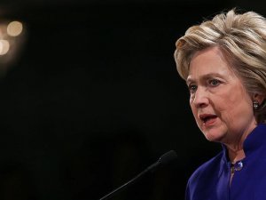 'Google Clinton aramalarını manipüle etti' iddiası