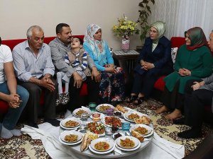 Emine Erdoğan'dan sürpriz iftar ziyareti