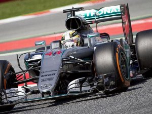 Kanada'da pole pozisyonu Hamilton'ın