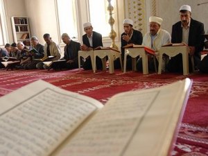 Yüksekovalılar mukabele geleneğini sürdürüyor