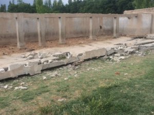 Üzerine duvar çöken çocuk öldü