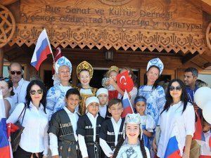 EXPO 2016 Antalya'da 'Rus Bahçesi' açıldı