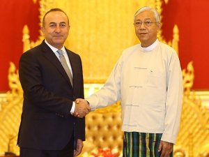 Çavuşoğlu: Myanmar'da atılan olumlu adımları destekleyeceğiz
