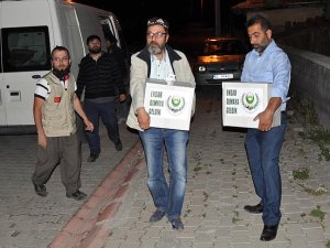 İftardan sahura sığınmacıların yardımına koşuyorlar