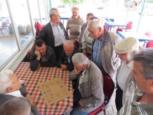 Yalıhüyük’te geleneksel 9 taş oyunu yaşatılıyor