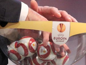 Eski FIFA Başkanı Blatter'den Avrupa kupalarında 'kuralarda hile' iddiası