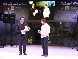 Rahmet akşamlarında Recep Demirkaynak’la neşeli gece