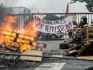 Fransa'da grev ve protestolar devam ediyor