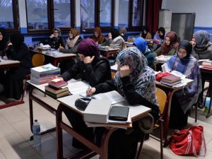 Onedio'dan küstah habercilik: İmam Hatipliler militan
